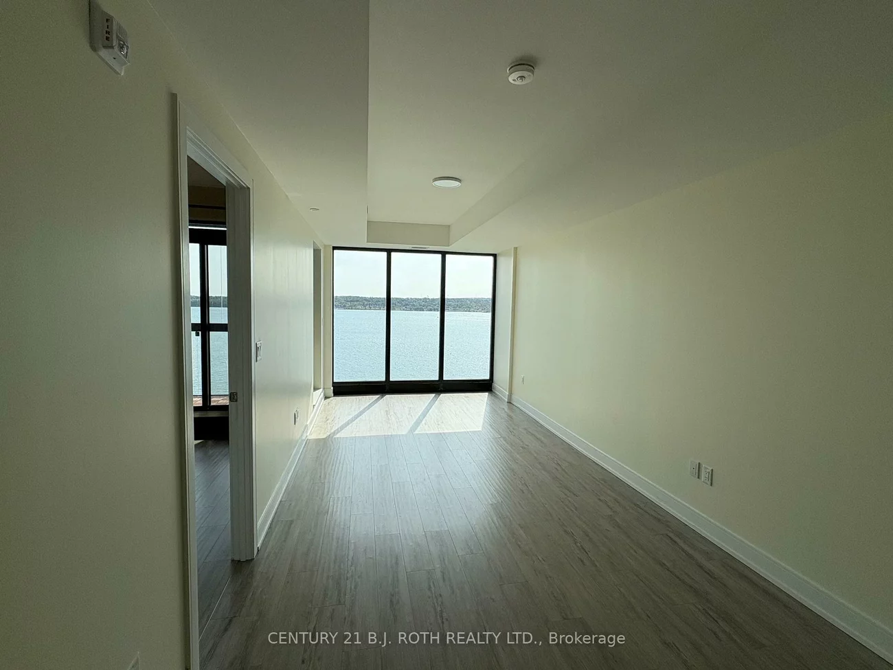 185, Dunlop, Lakeshore, Barrie