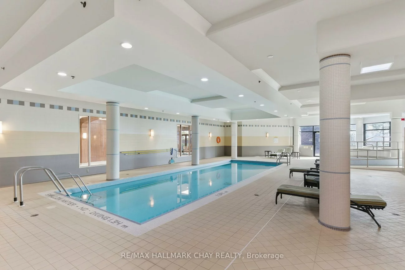 33, Ellen, City Centre, Barrie