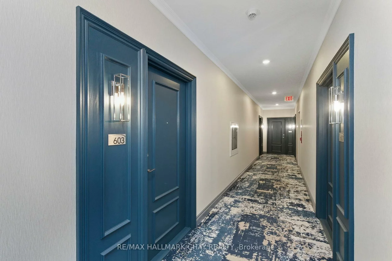 33, Ellen, City Centre, Barrie