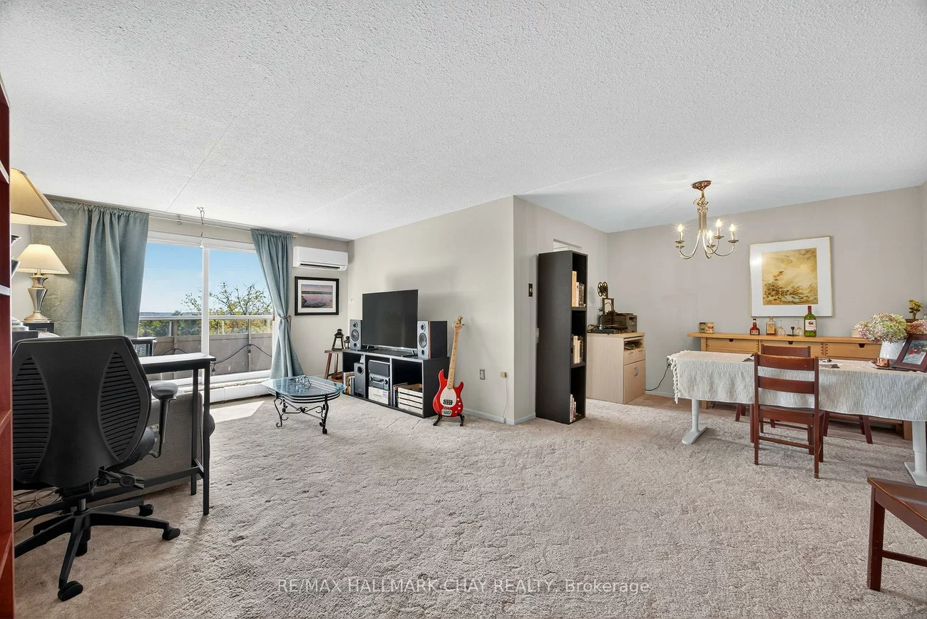 414, Blake, Codrington, Barrie