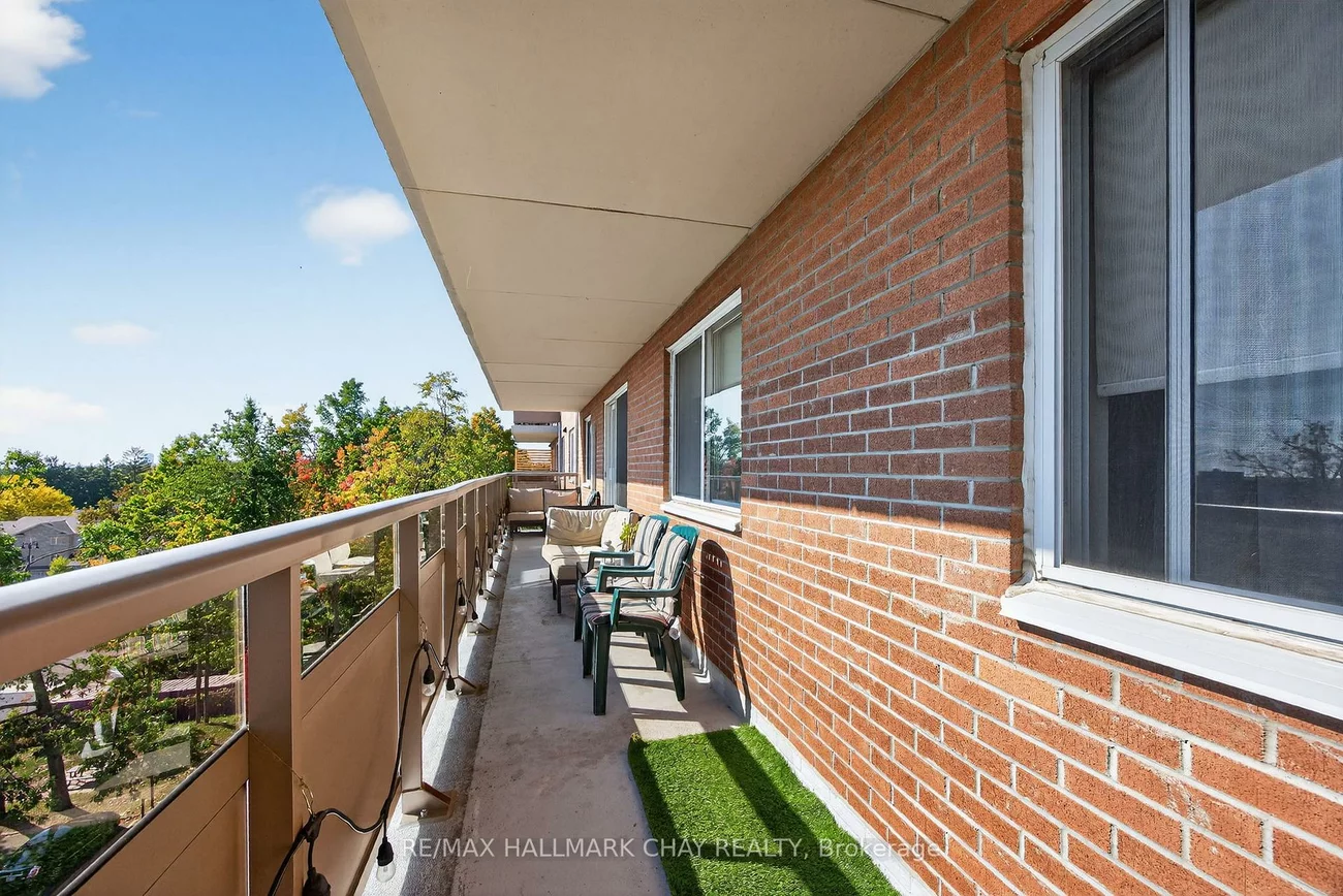 414, Blake, Codrington, Barrie