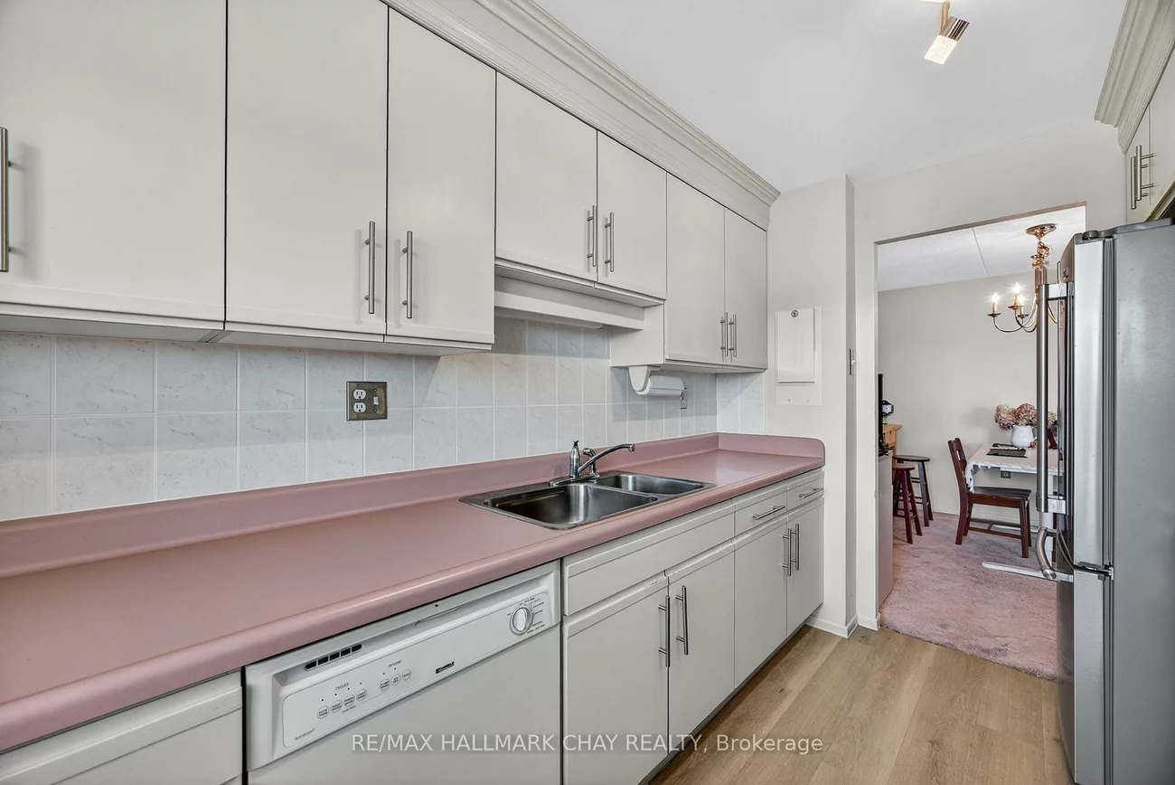 414, Blake, Codrington, Barrie