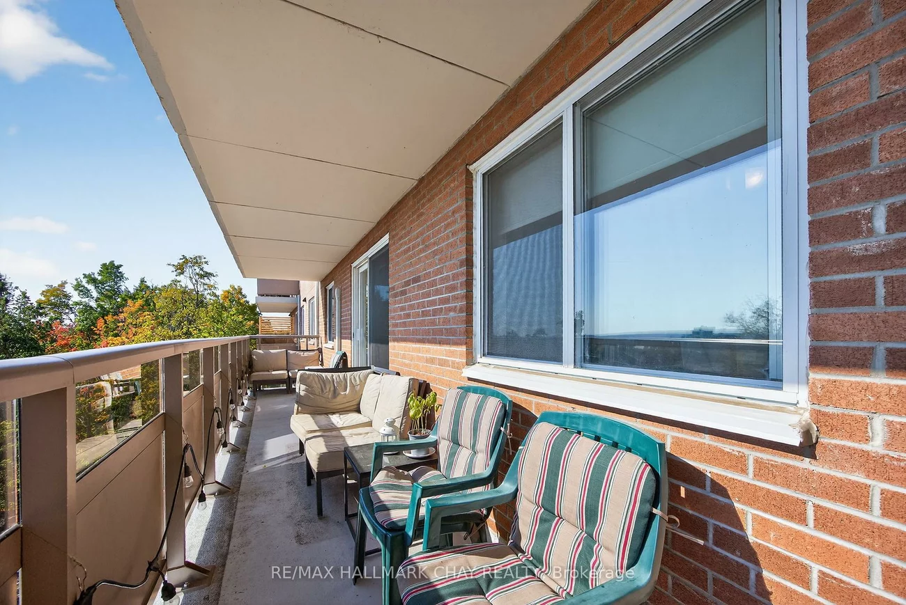 414, Blake, Codrington, Barrie