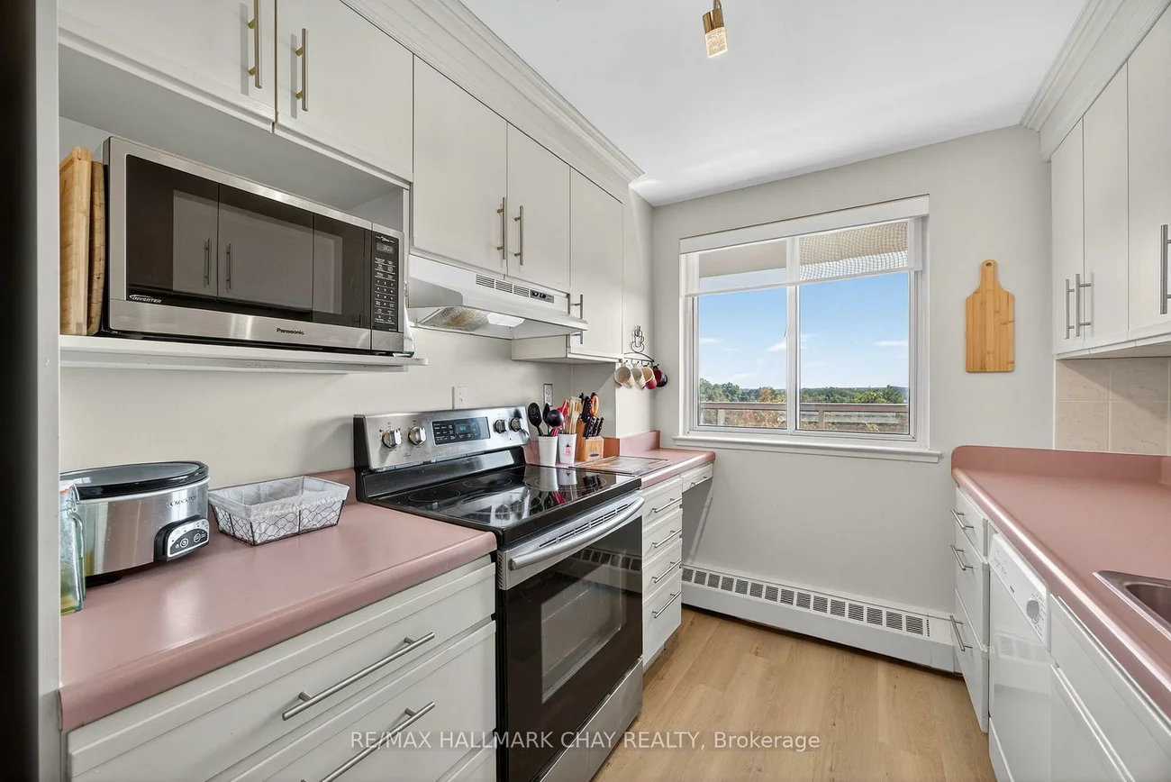 414, Blake, Codrington, Barrie