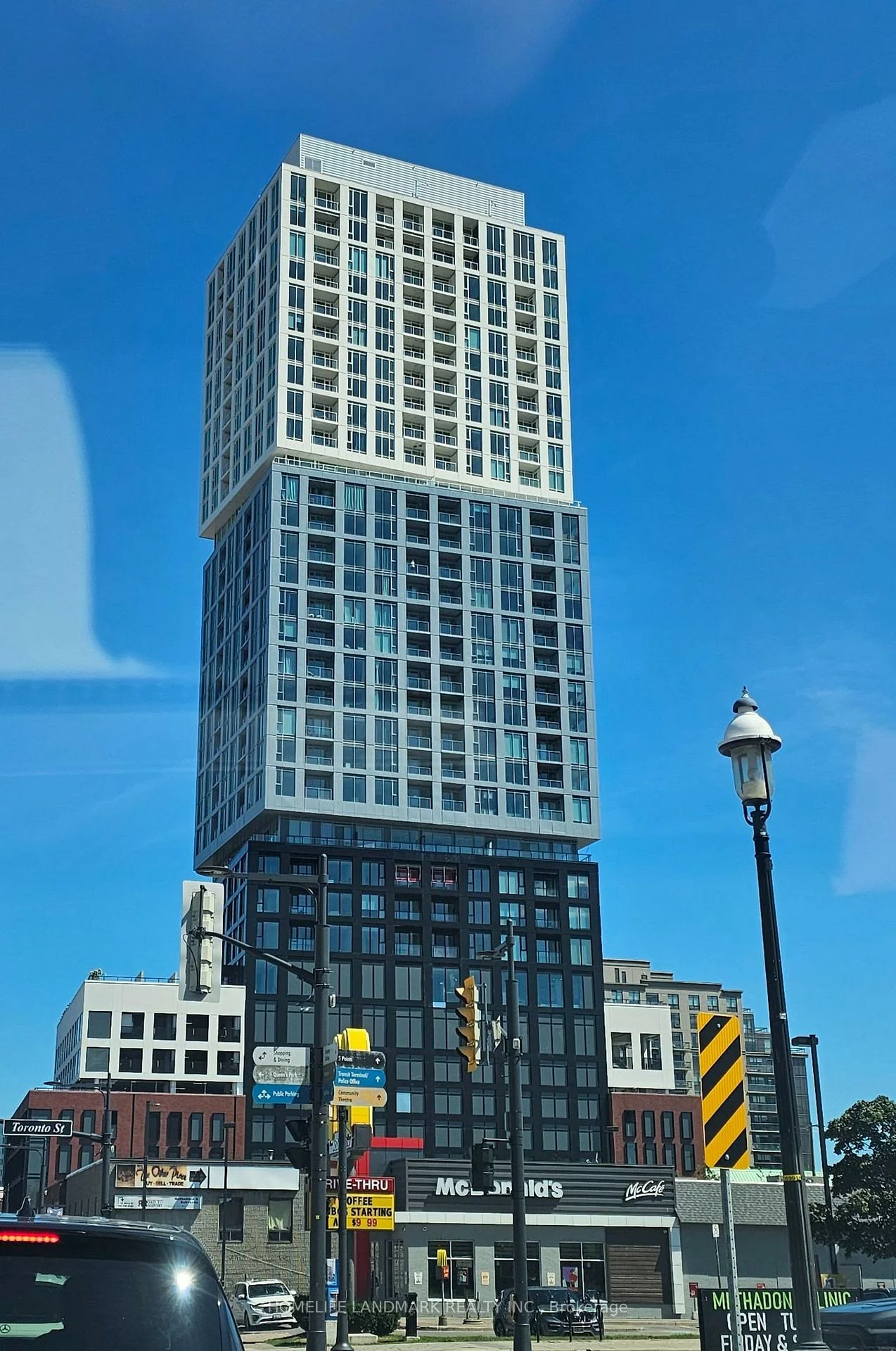 39, Mary, City Centre, Barrie