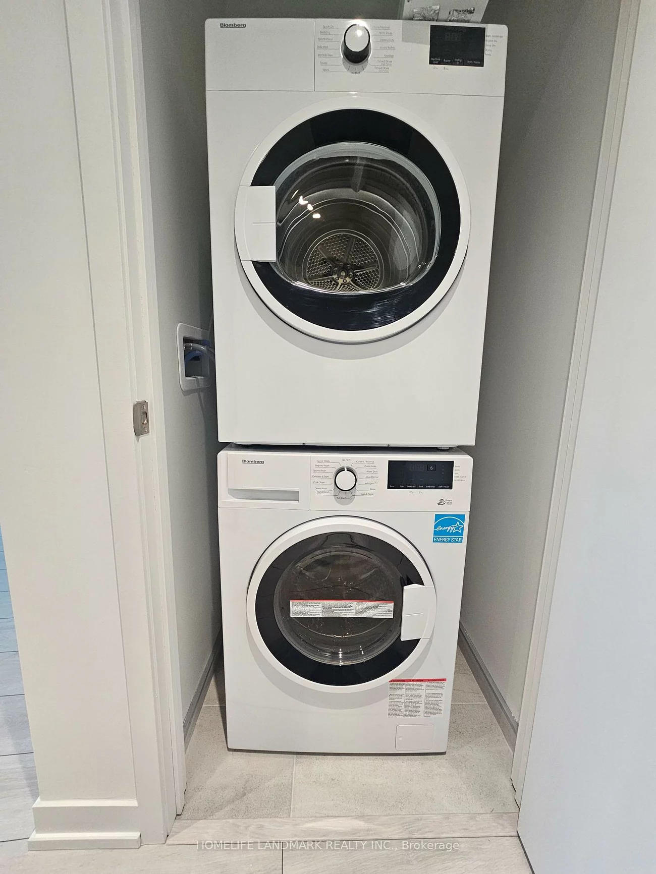 39, Mary, City Centre, Barrie