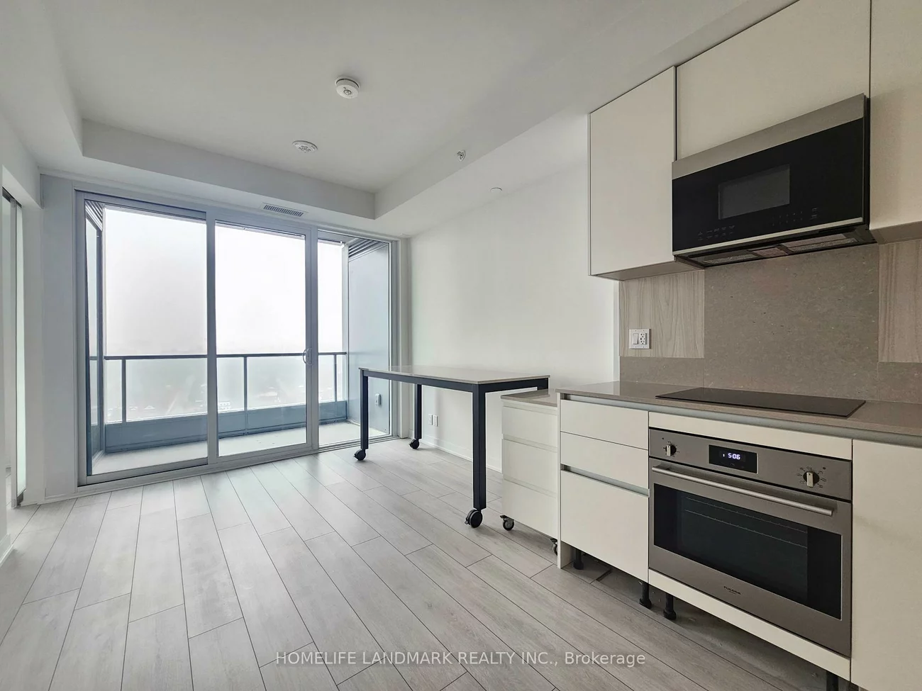 39, Mary, City Centre, Barrie