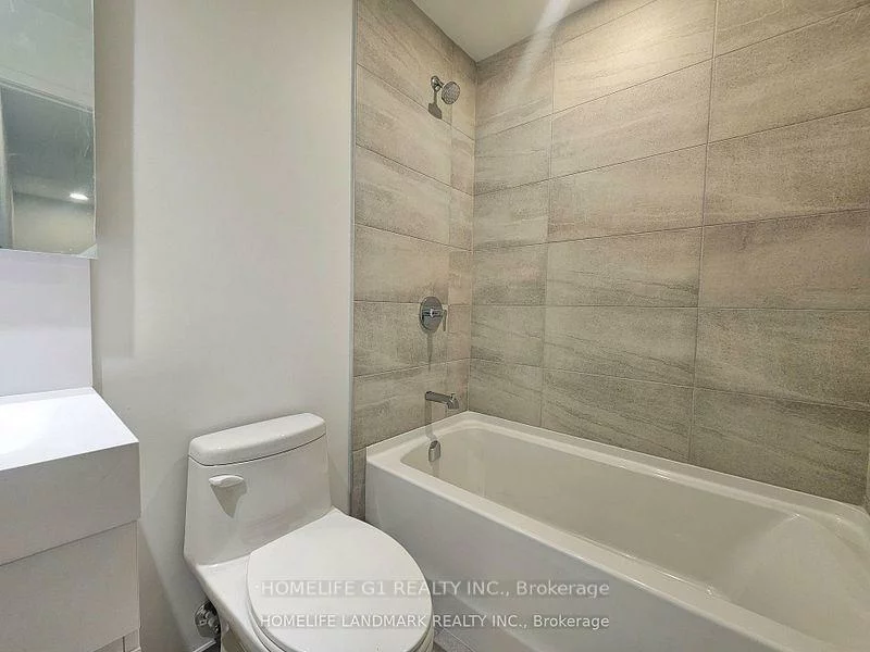 39, Mary, City Centre, Barrie
