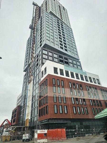 39, Mary, City Centre, Barrie