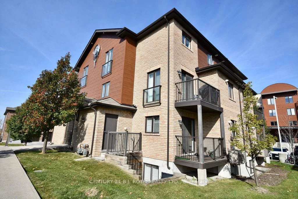 25, Madelaine, Painswick South, Barrie