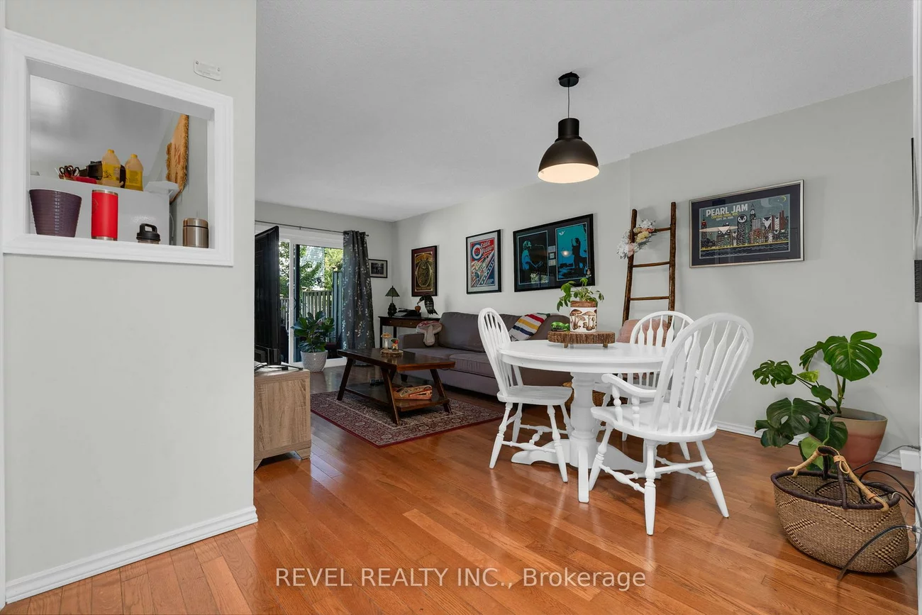 28, Donald, Queen's Park, Barrie