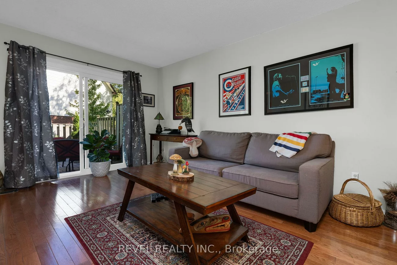 28, Donald, Queen's Park, Barrie