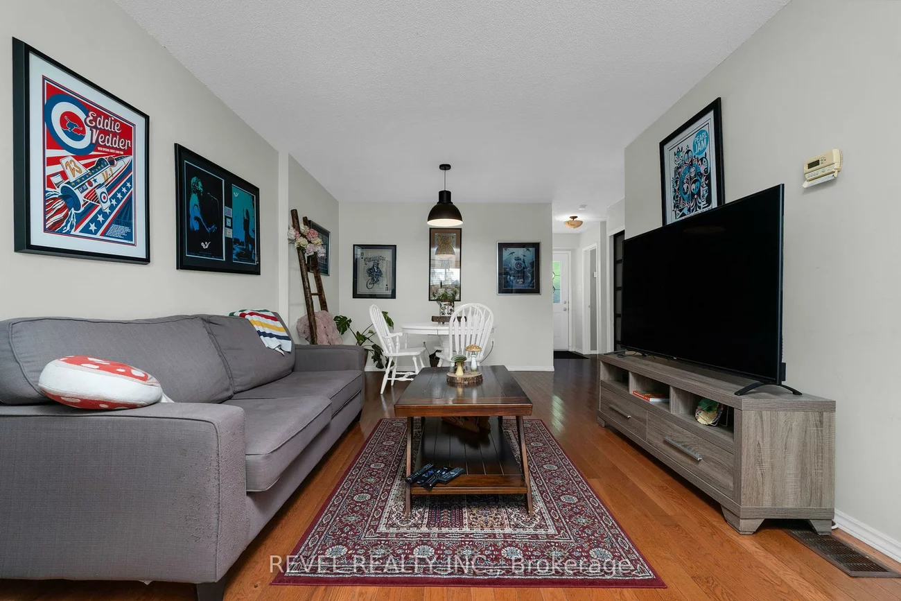 28, Donald, Queen's Park, Barrie