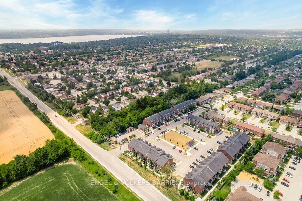 246, Penetanguishene, Georgian Drive, Barrie