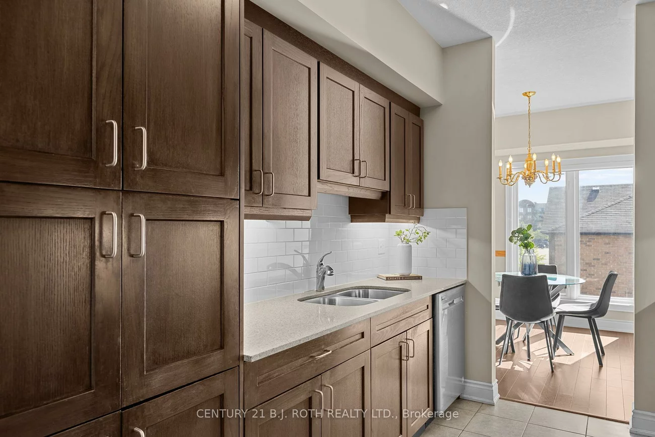 720, YONGE, Painswick South, Barrie