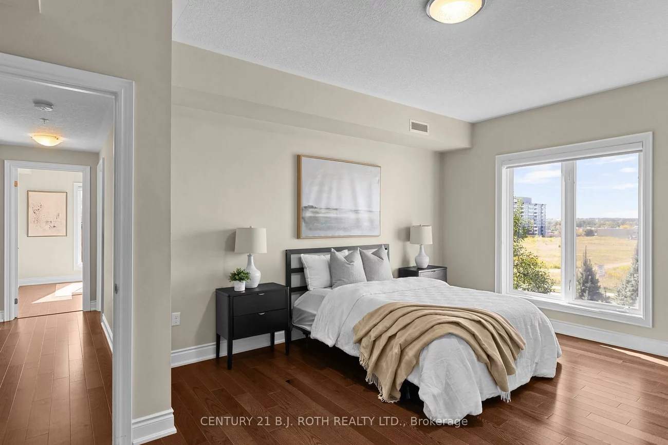 720, YONGE, Painswick South, Barrie