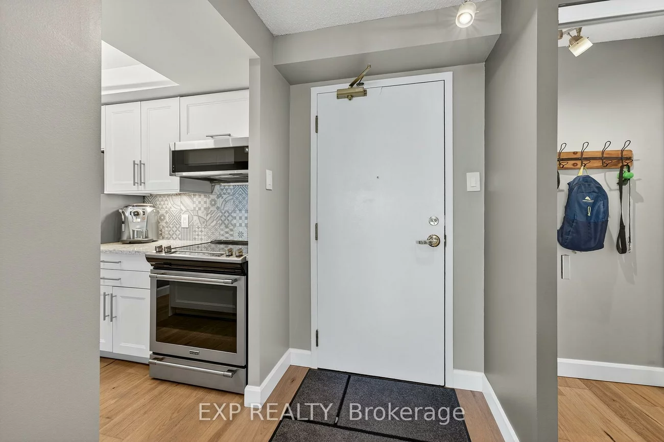 75, Ellen, City Centre, Barrie