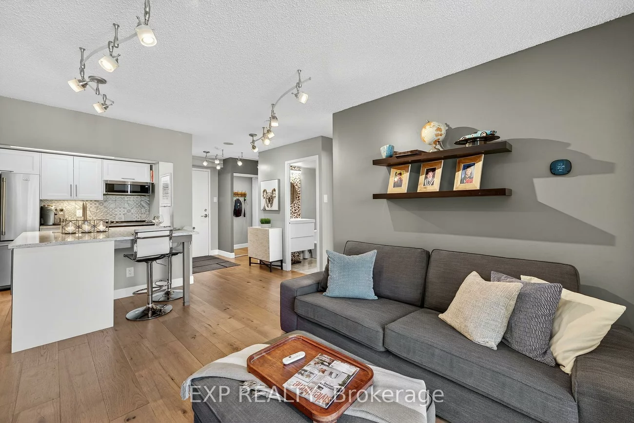 75, Ellen, City Centre, Barrie