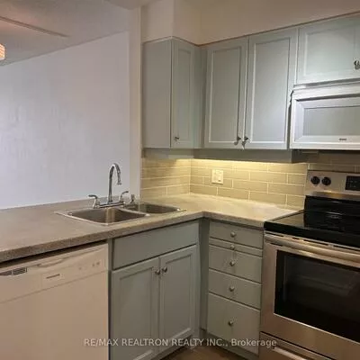 74, Ross, Queen's Park, Barrie