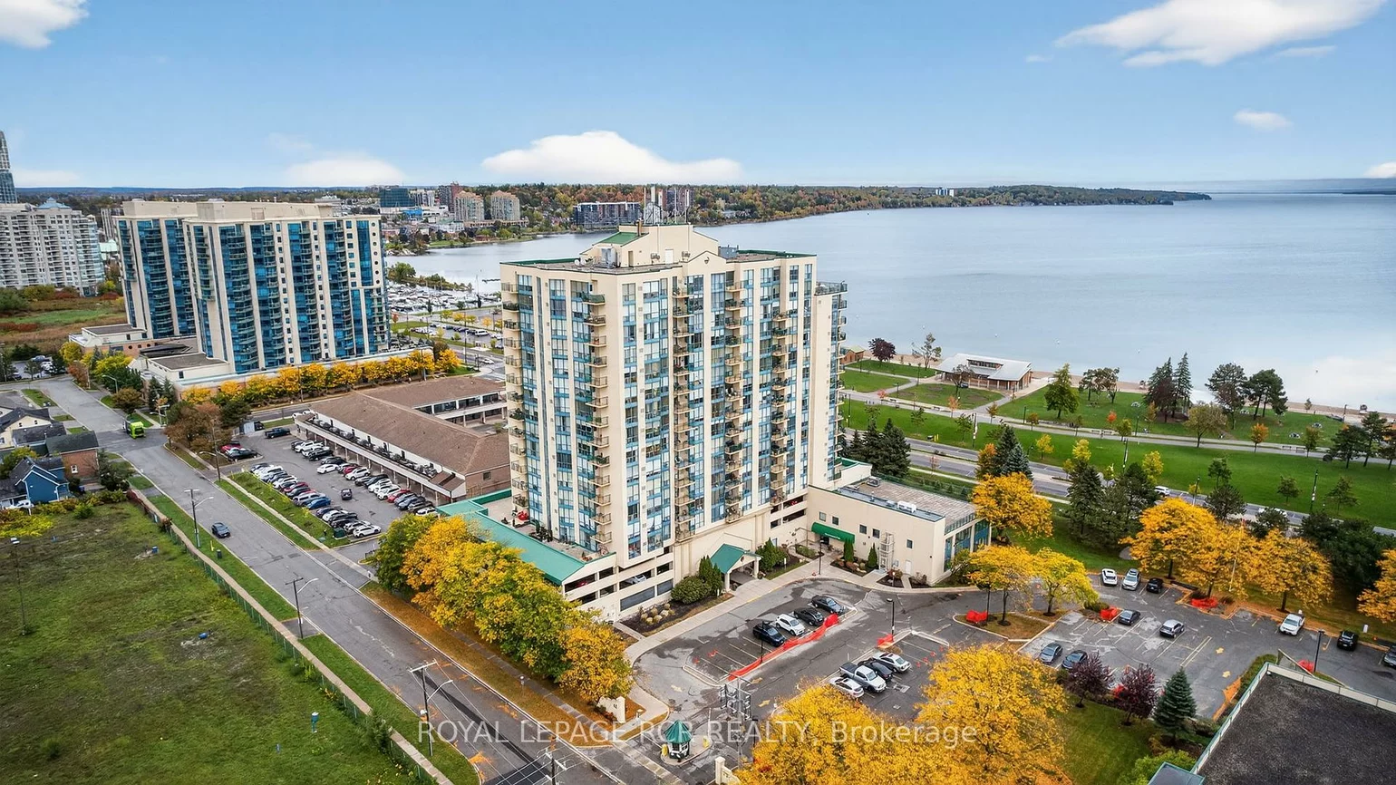65, Ellen, City Centre, Barrie