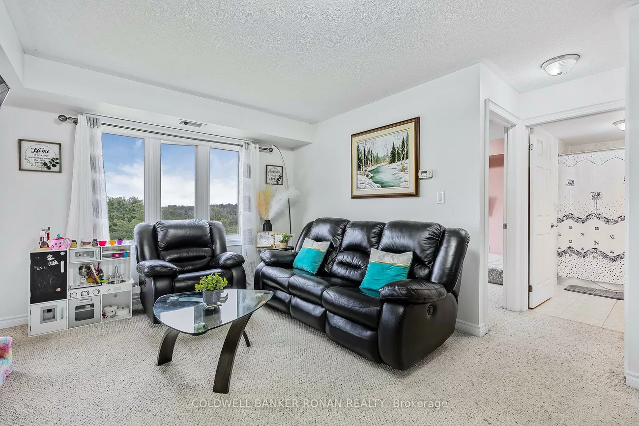 500, Mapleview, Holly, Barrie