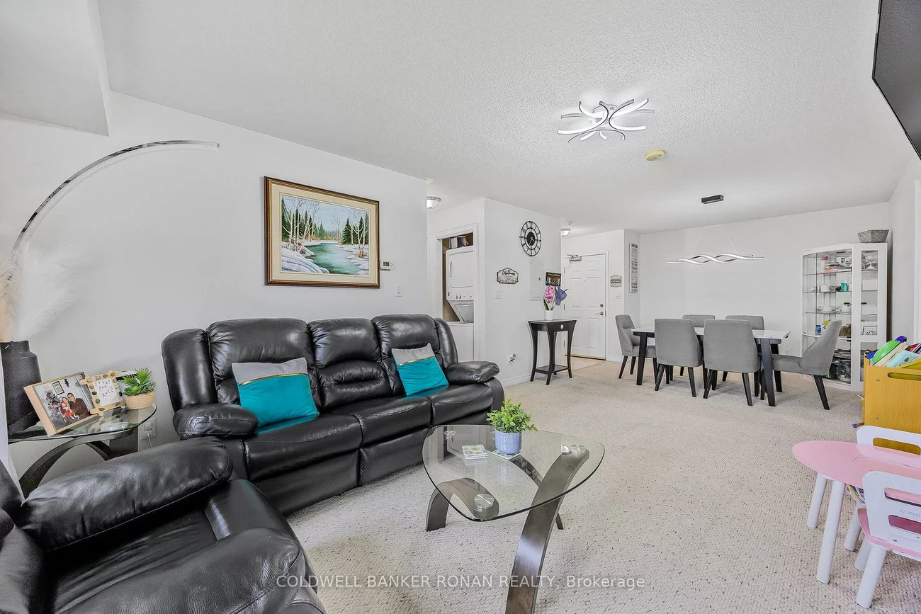 500, Mapleview, Holly, Barrie