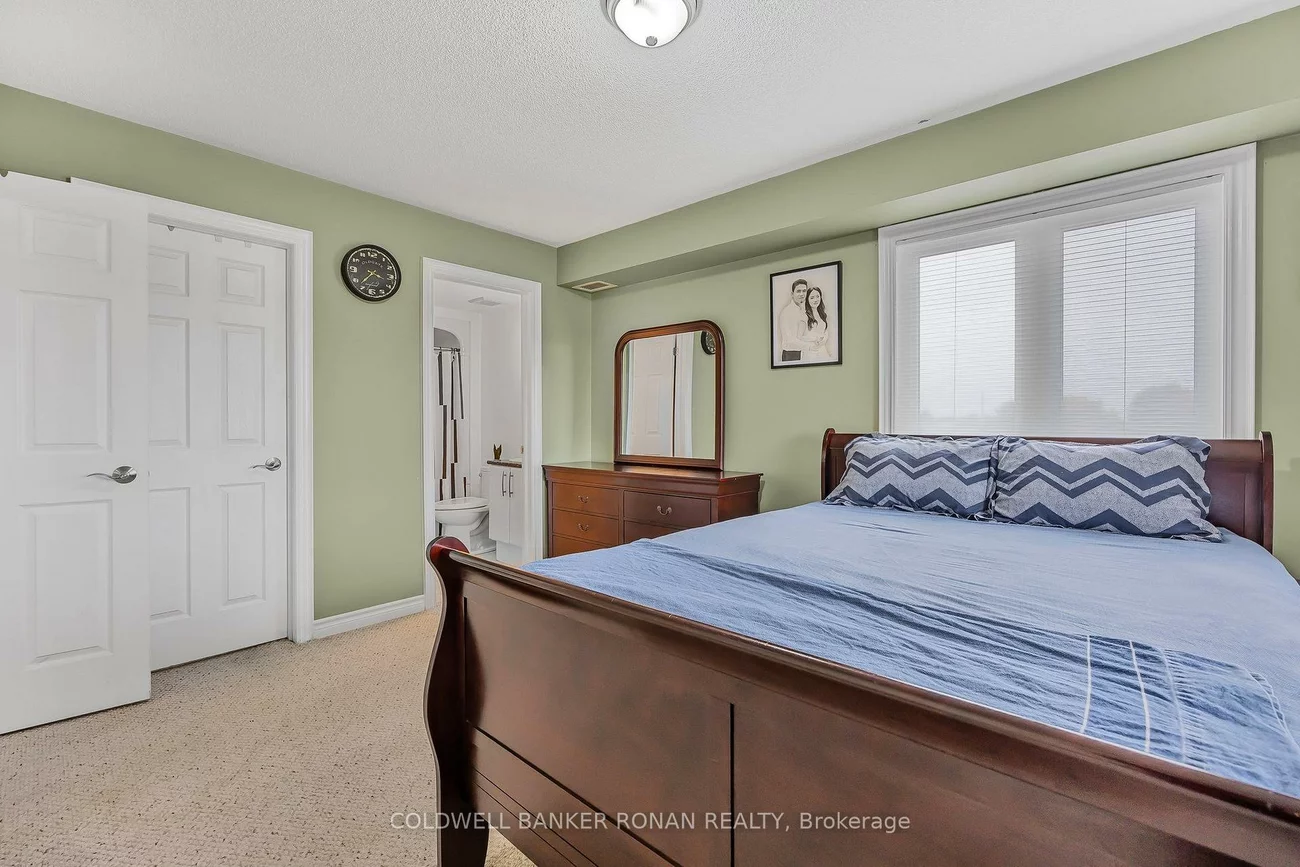 500, Mapleview, Holly, Barrie