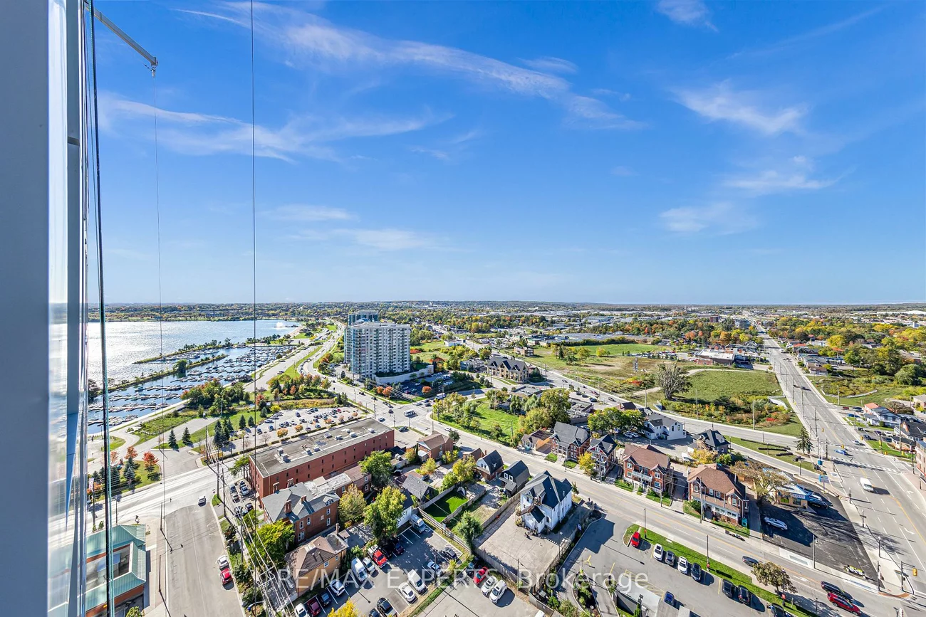 39, Mary, City Centre, Barrie