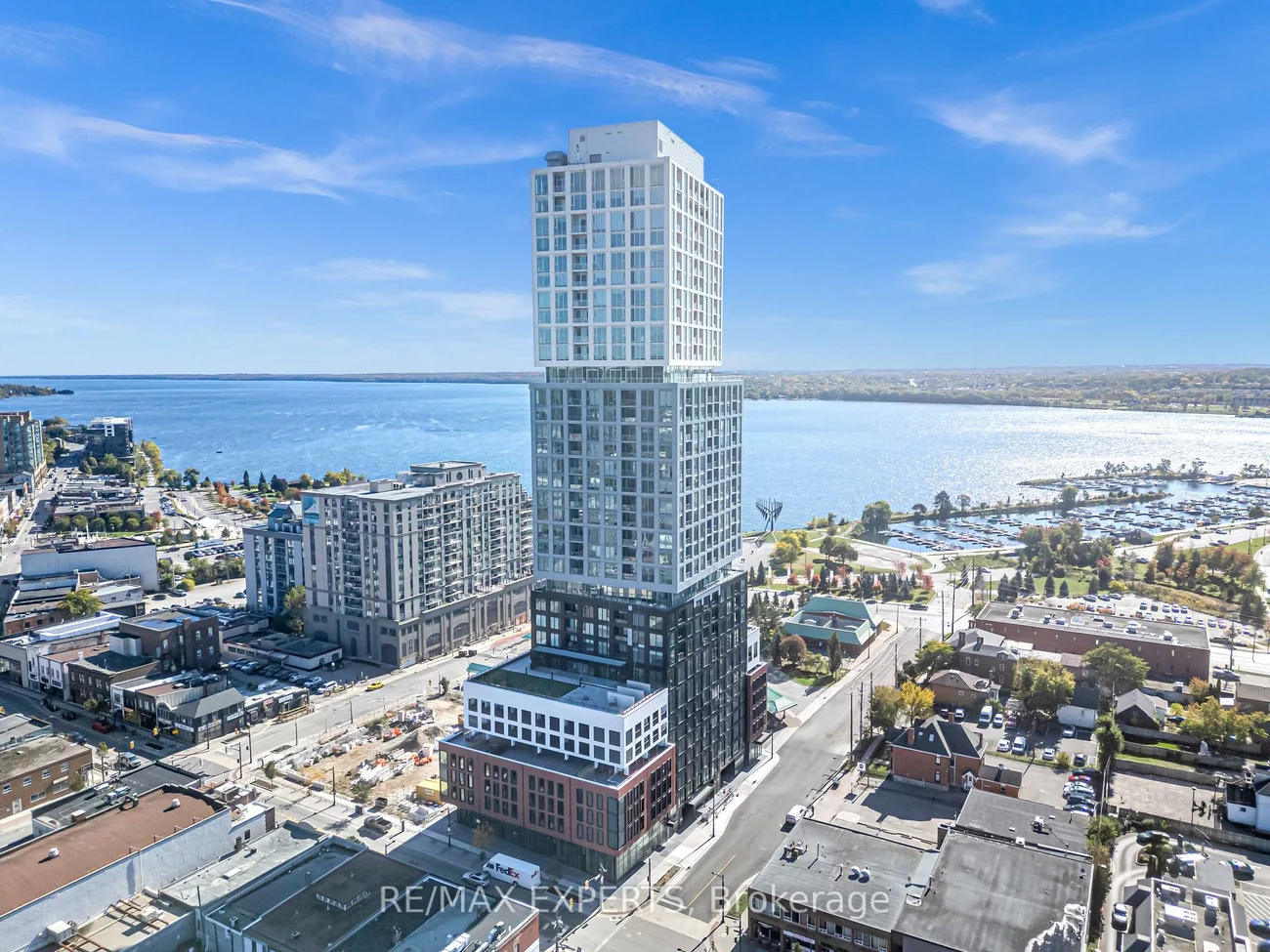 39, Mary, City Centre, Barrie