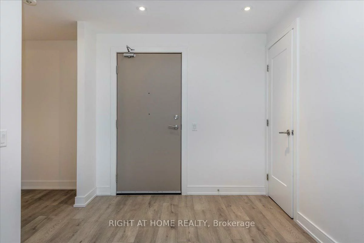 185, Dunlop, Lakeshore, Barrie