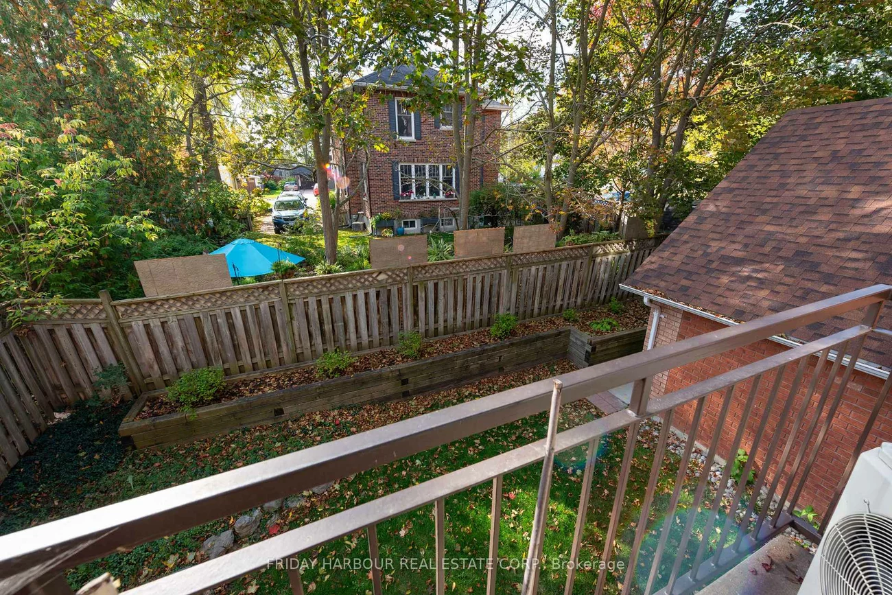 131, Clapperton, Wellington, Barrie