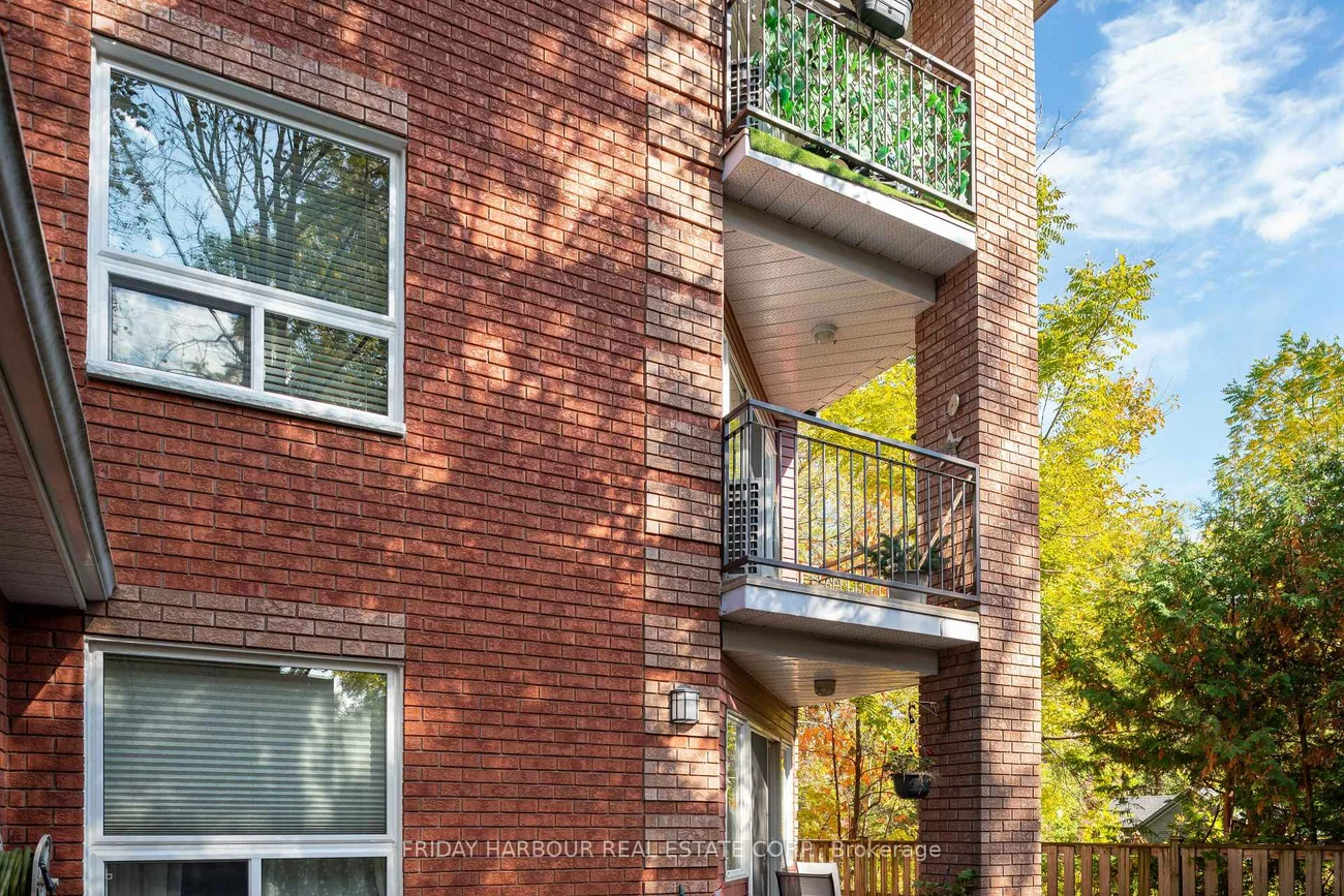 131, Clapperton, Wellington, Barrie