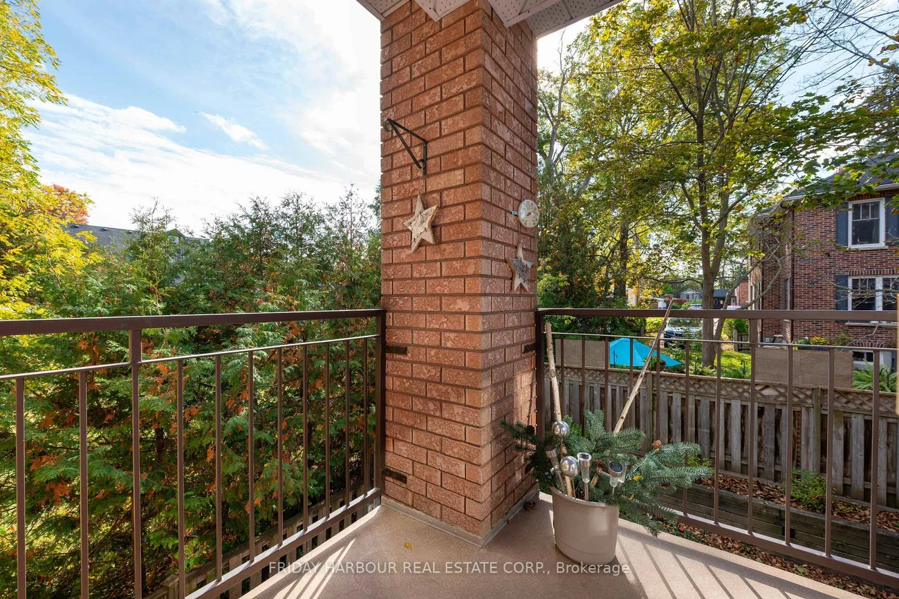 131, Clapperton, Wellington, Barrie