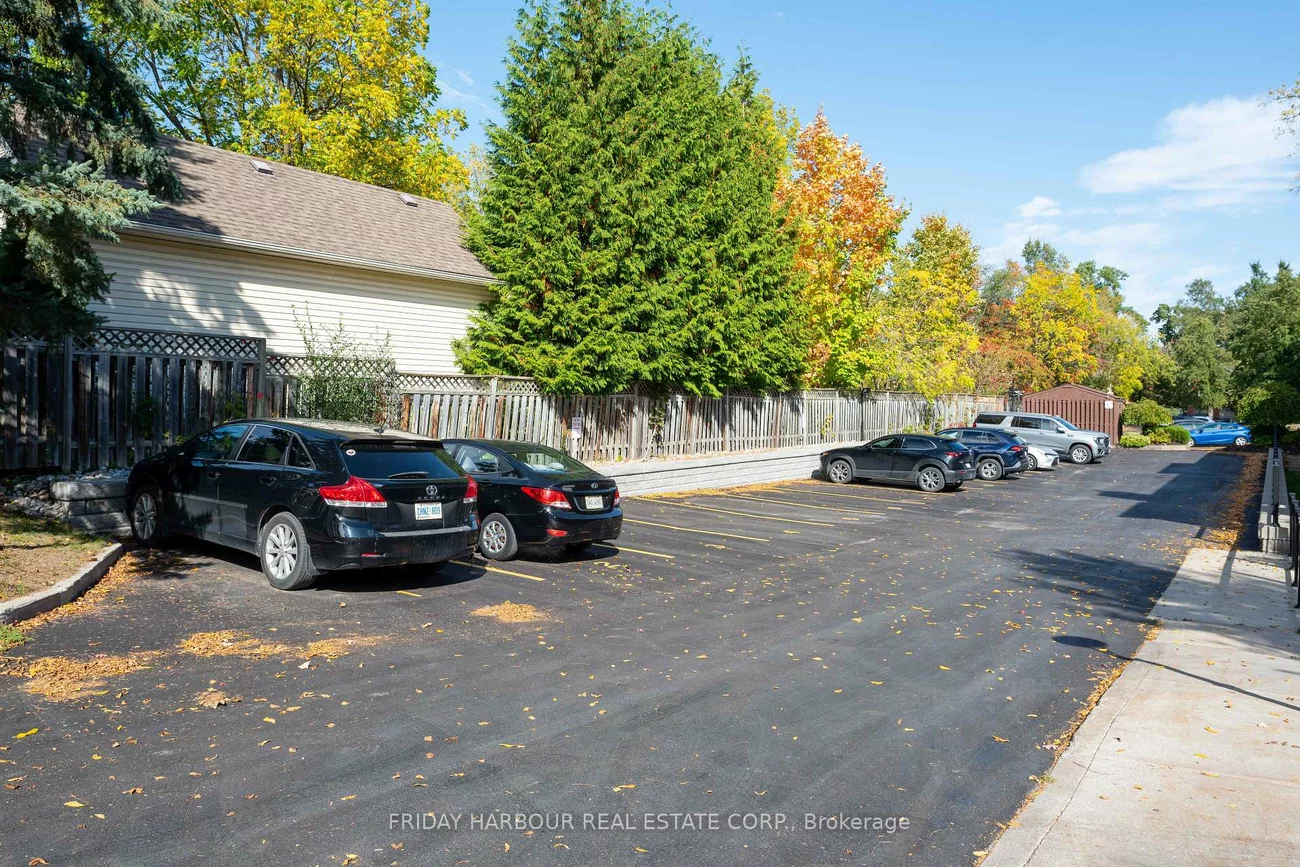 131, Clapperton, Wellington, Barrie