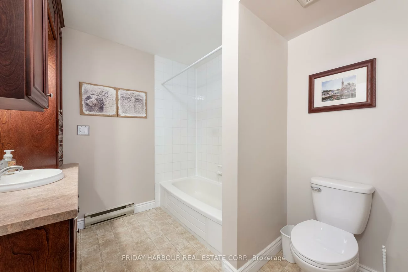 131, Clapperton, Wellington, Barrie