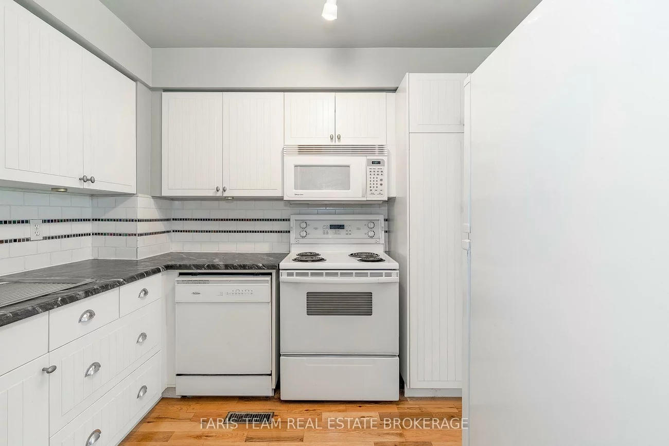 52, Adelaide, Allandale, Barrie