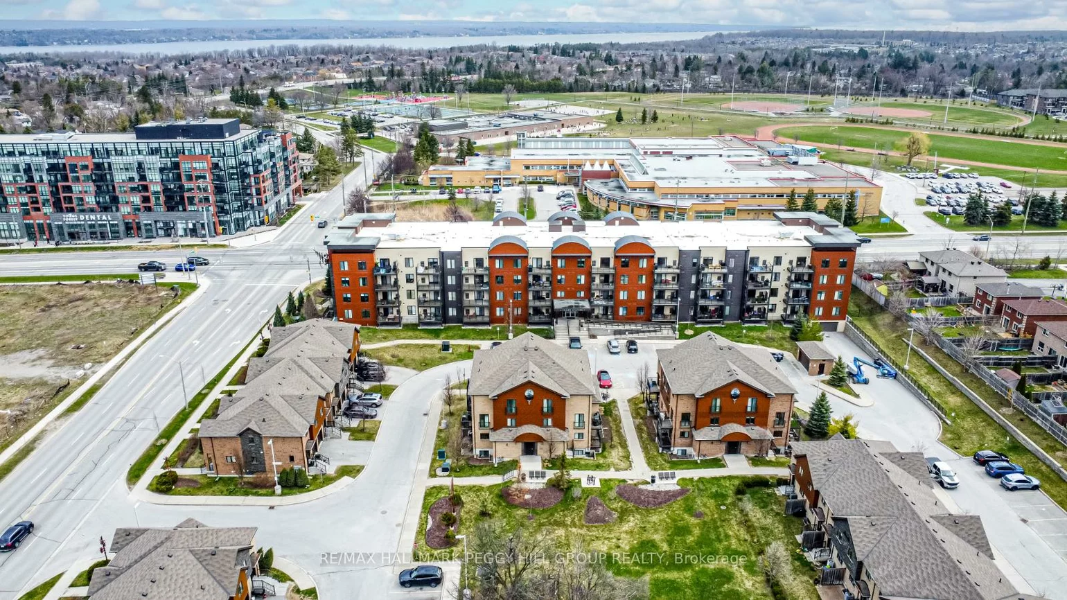 25, Madelaine, Painswick South, Barrie