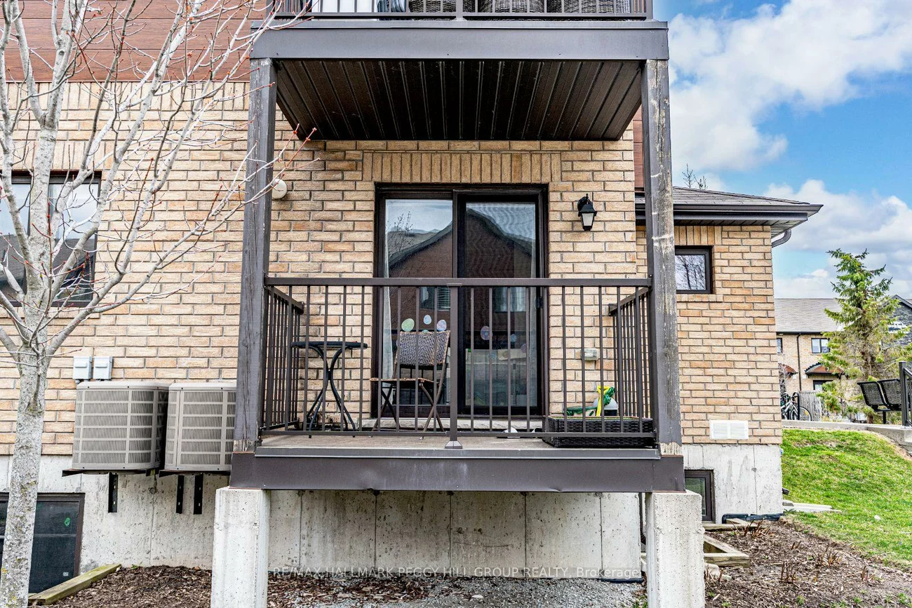 25, Madelaine, Painswick South, Barrie