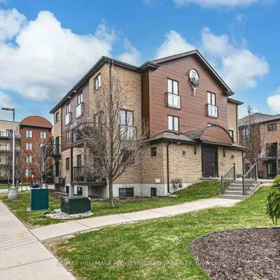 25, Madelaine, Painswick South, Barrie