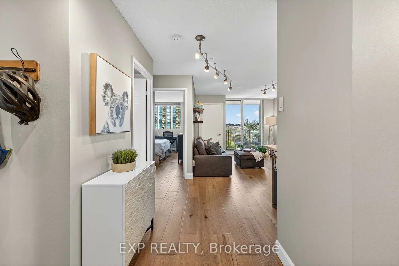 75, Ellen, City Centre, Barrie