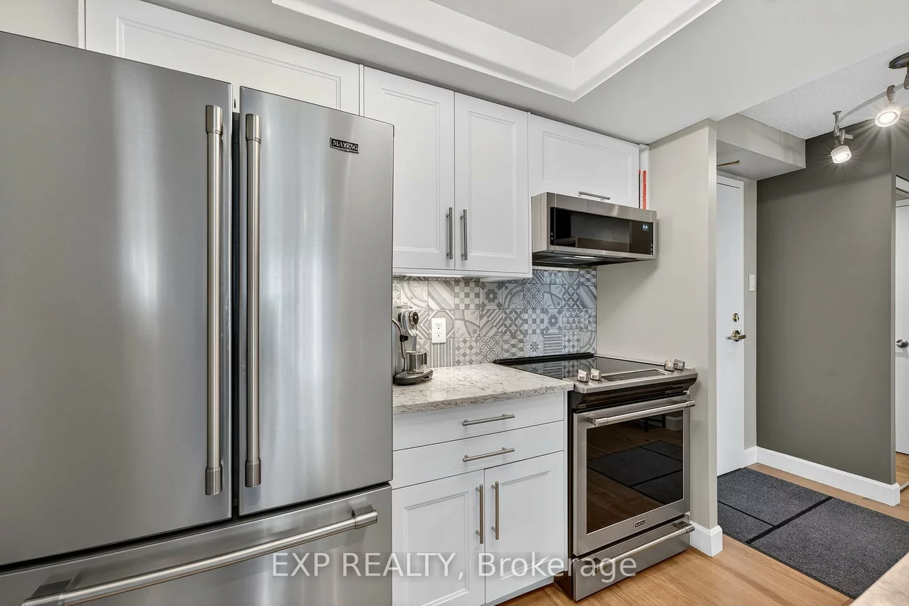 75, Ellen, City Centre, Barrie