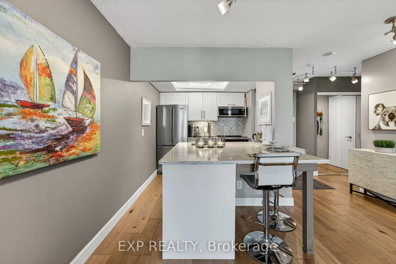 75, Ellen, City Centre, Barrie