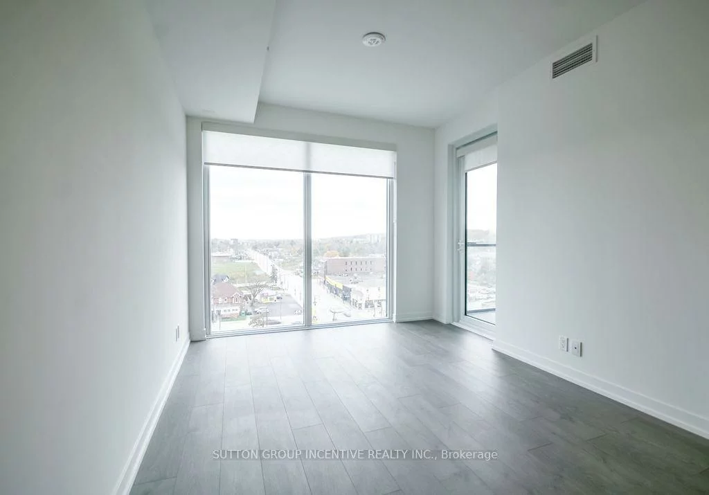 39, Mary, City Centre, Barrie