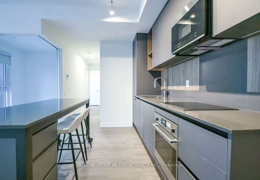 39, Mary, City Centre, Barrie