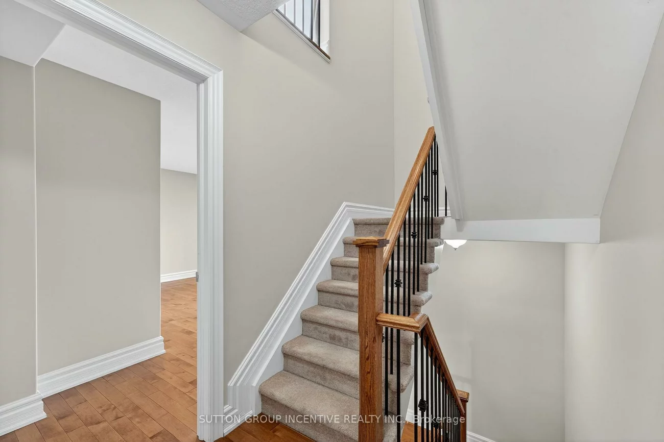23, White Oaks, Lakeshore, Barrie