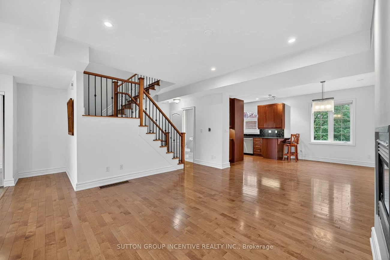 23, White Oaks, Lakeshore, Barrie