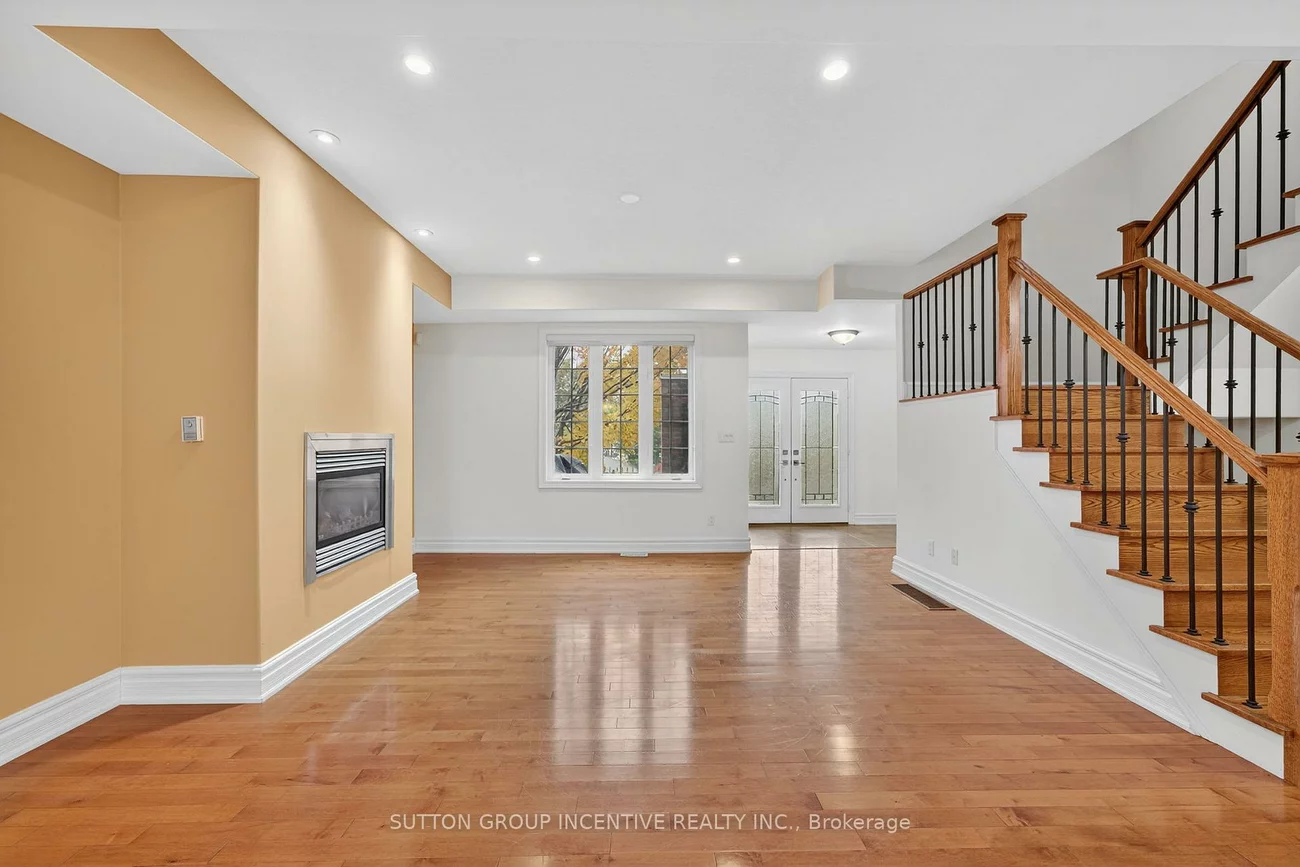 23, White Oaks, Lakeshore, Barrie