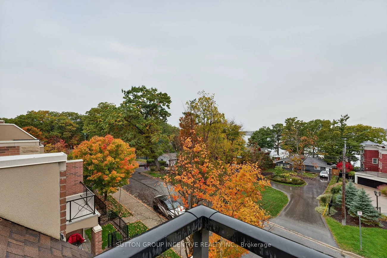 23, White Oaks, Lakeshore, Barrie