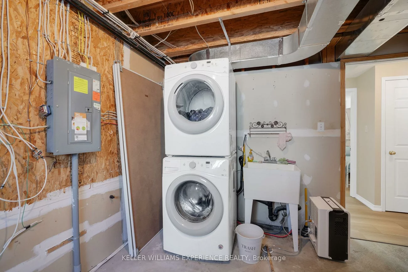 440, Yonge, Painswick North, Barrie