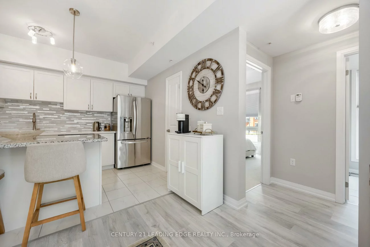 300, ESSA RD, 400 West, Barrie